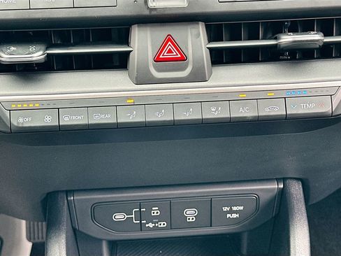 New 2025 Kia K4 LXS image 15