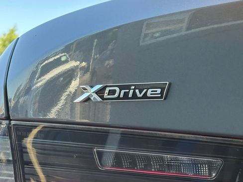 Used 2021 BMW 330i xDrive Sedan w/ Premium Package AWD/4WD image 25