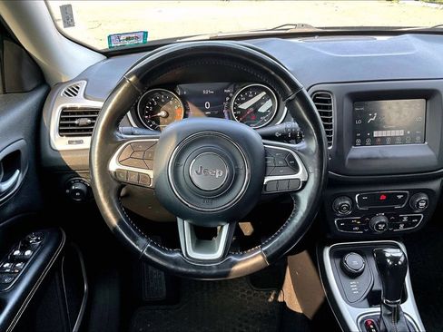 Used 2019 Jeep Compass Latitude w/ Popular Equipment Group AWD/4WD image 20
