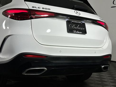 Used 2025 Mercedes-Benz GLC 300 4MATIC image 24