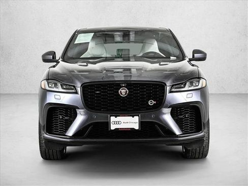 Used 2022 Jaguar F-PACE SVR image 2