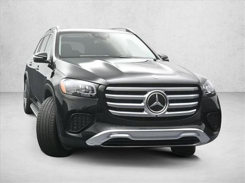 Certified 2026 Mercedes-Benz GLS 450 4MATIC image 3