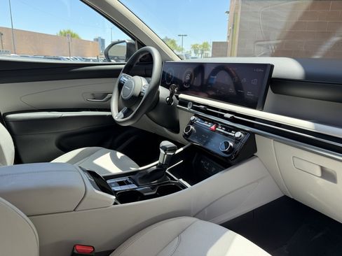 Used 2026 Hyundai Tucson SEL FWD image 38