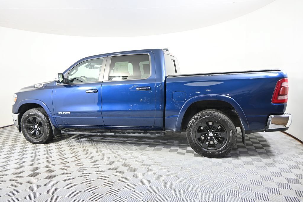 Used 2022 RAM 1500 Laramie AWD/4WD image 3