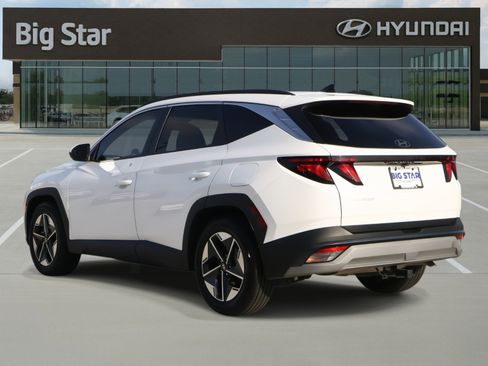 Certified 2025 Hyundai Tucson SEL image 3