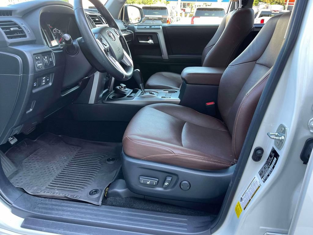 Used 2023 Toyota 4Runner Limited AWD/4WD image 26