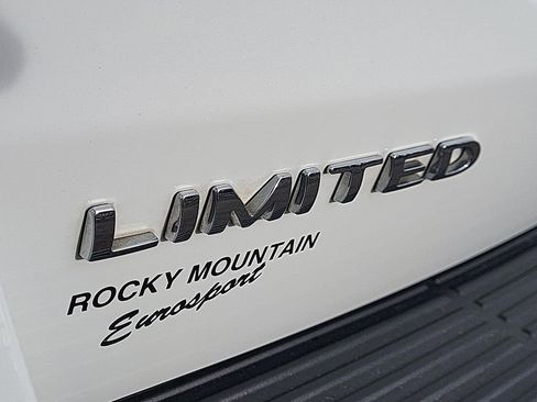 Used 2019 Ford Expedition Limited w/ Special Edition Package image 15