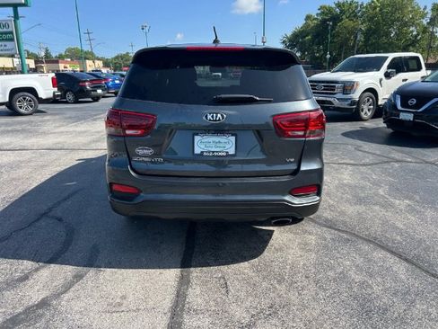 Used 2020 Kia Sorento AWD V6 image 4