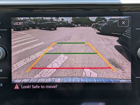 Used 2023 Volkswagen Atlas SEL AWD/4WD image 29