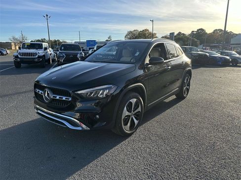 New 2025 Mercedes-Benz GLA 250 image 3