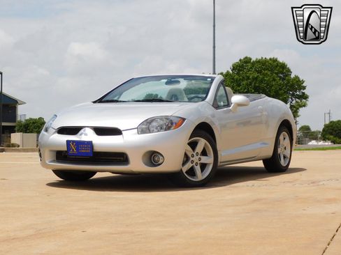 Used 2007 Mitsubishi Eclipse GS image 2