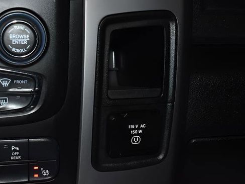 Used 2022 RAM 1500 Classic Warlock w/ Ceramic Grey Warlock Package AWD/4WD image 24