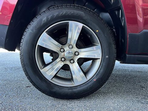 Used 2017 Jeep Patriot High Altitude AWD/4WD image 22