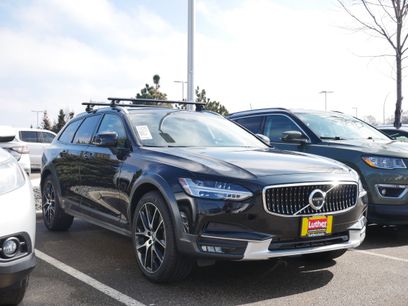 Used 2019 Volvo V90 T6 Cross Country w/ Protection Package Premier