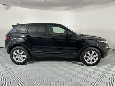 Used 2019 Land Rover Range Rover Evoque SE Premium AWD/4WD image 9