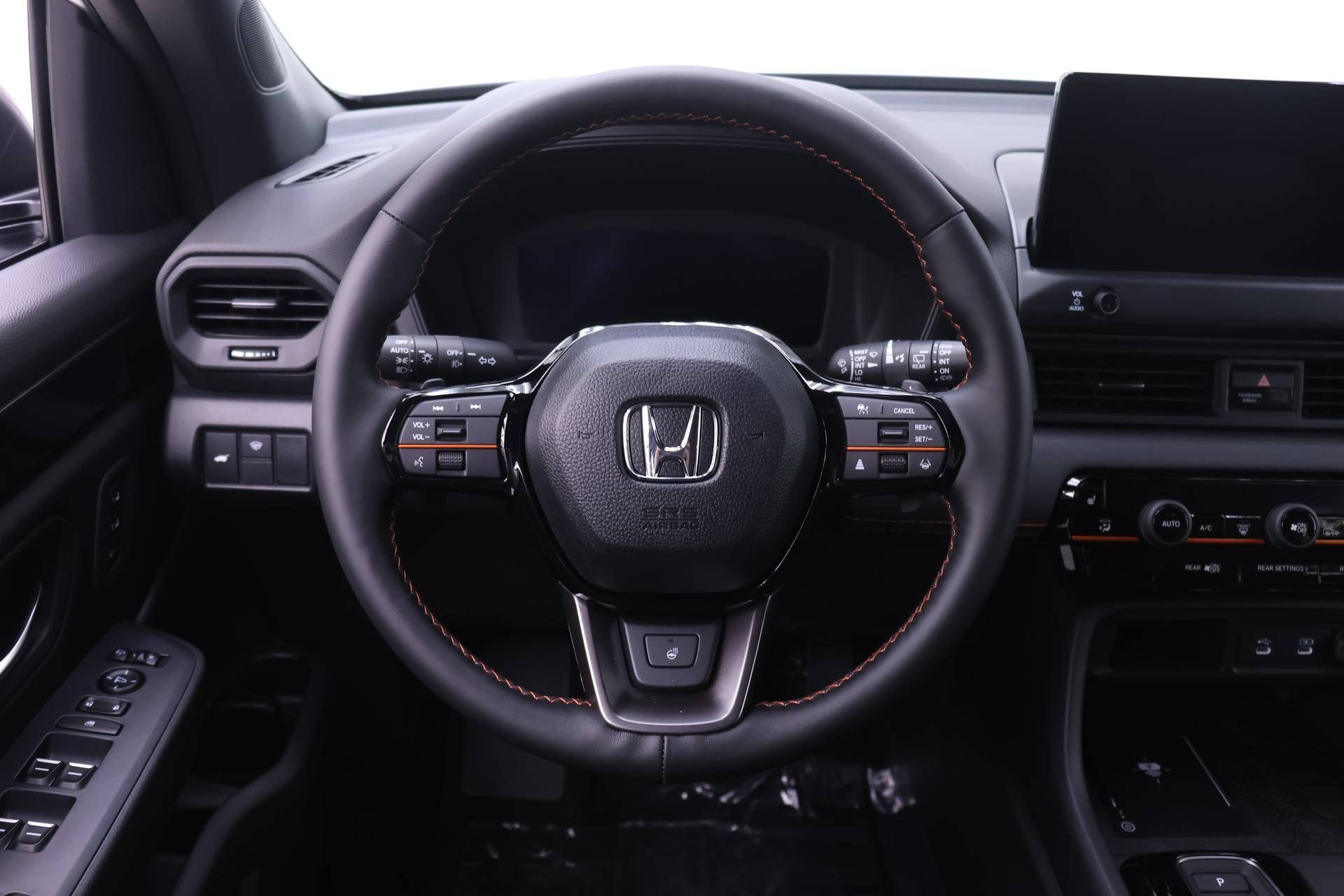 Used 2026 Honda Pilot TrailSport image 14