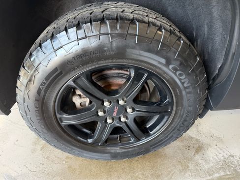 Used 2021 GMC Acadia AT4 w/ Trailering Package AWD/4WD image 37