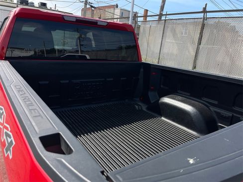 Used 2025 Chevrolet Silverado 1500 LT image 23
