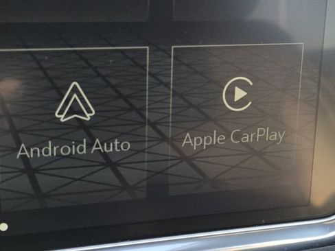 Used 2022 GMC Yukon XL Denali w/ Denali Ultimate Package image 6