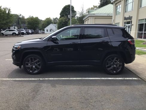 New 2025 Jeep Compass Limited w/ Sun & Sound Group image 4