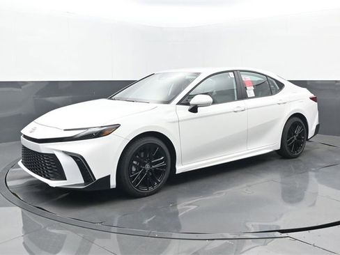 New 2026 Toyota Camry SE image 22
