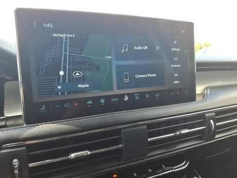 Used 2023 Lincoln Corsair FWD image 17