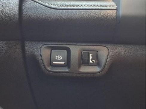 Certified 2021 GMC Acadia SLT w/ Elevation Edition FWD image 13