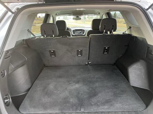 Used 2018 GMC Terrain SLE w/ Driver Convenience Package image 28