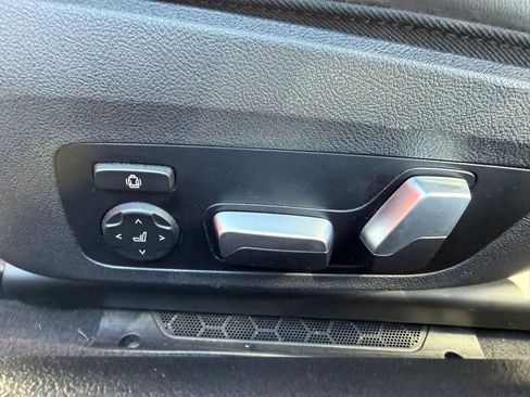 Used 2025 BMW M850i xDrive Convertible w/ M Sport Professional Package image 12