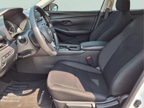 Certified 2025 Nissan Sentra S FWD image 10