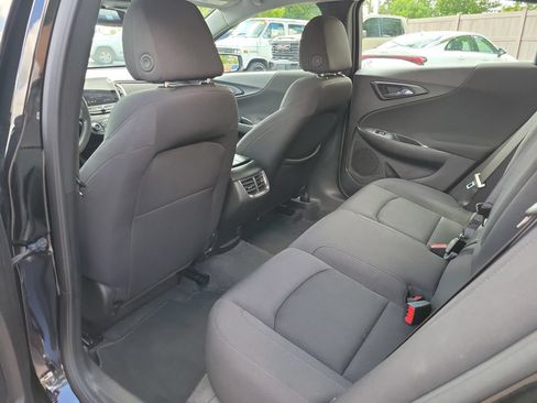 Used 2025 Chevrolet Malibu LT FWD image 16