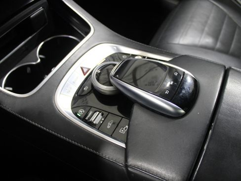 Used 2020 Mercedes-Benz S 560 Sedan image 16