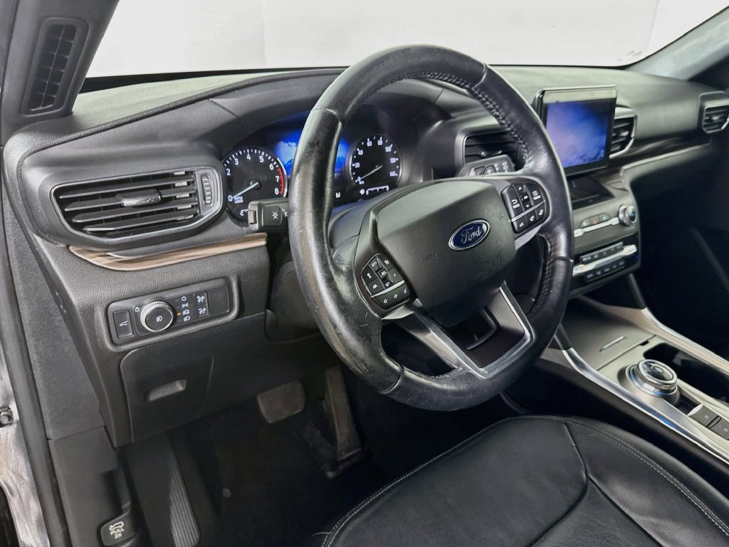 Used 2020 Ford Explorer Limited RWD image 9