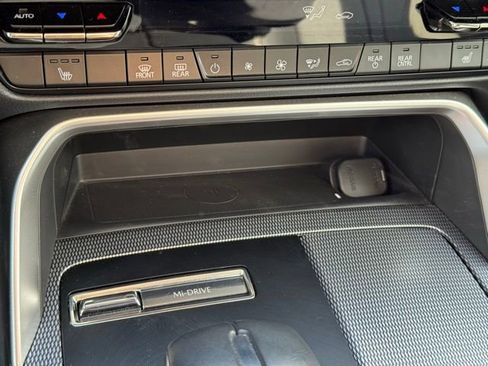 Certified 2024 MAZDA CX-90 3.3 Turbo w/ Premium Package image 17