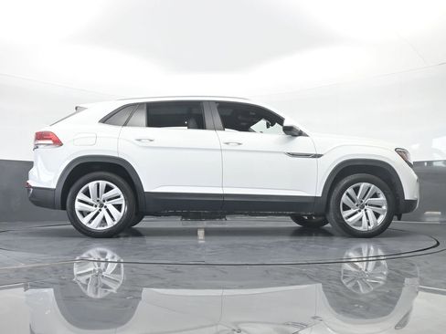 Used 2021 Volkswagen Atlas Cross Sport SE w/ Panoramic Sunroof Package image 66