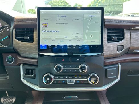 Certified 2023 Ford Expedition Max Limited RWD image 19