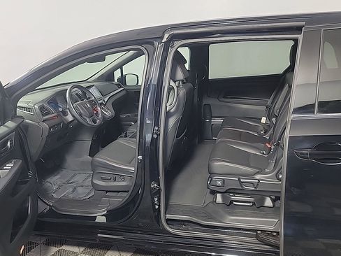 Certified 2023 Honda Odyssey Sport image 15