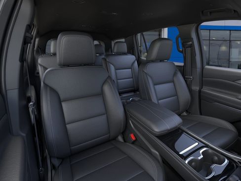 New 2026 Chevrolet Traverse LT w/ Driver Confidence Package image 16