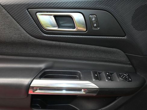 Used 2024 Ford Mustang Convertible image 15