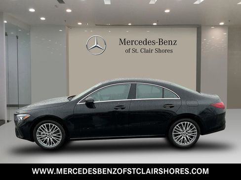 Used 2025 Mercedes-Benz CLA 250 4MATIC image 2
