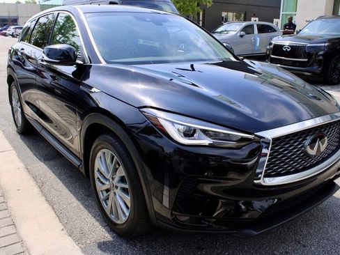 Certified 2025 INFINITI QX50 Luxe image 3