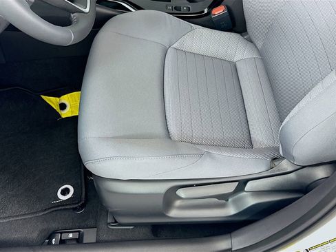 Used 2025 Toyota Corolla SE image 19