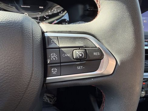 Used 2024 Jeep Compass Trailhawk AWD/4WD image 23