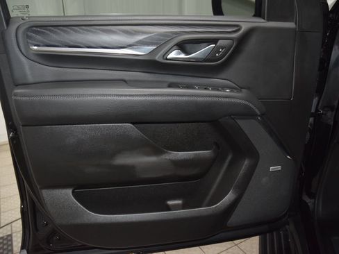 Used 2024 GMC Yukon XL Denali AWD/4WD image 49