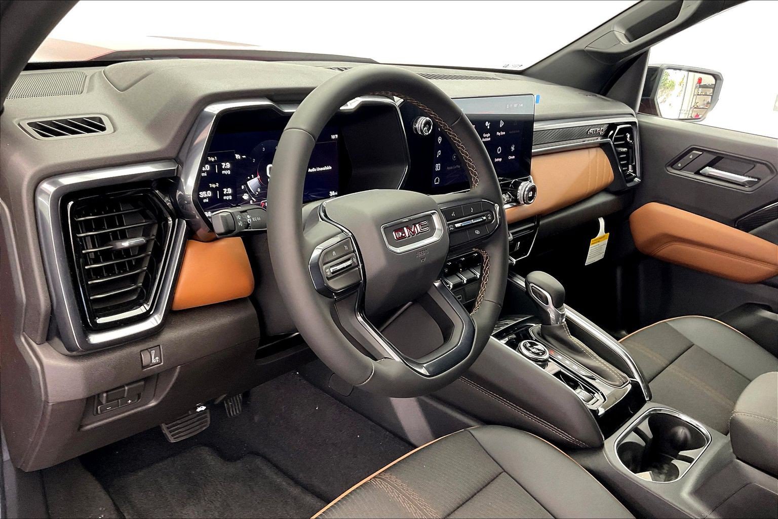 New 2026 GMC Canyon AT4 AWD/4WD image 4