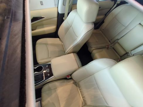 Used 2017 INFINITI QX60 FWD w/ Deluxe Technology Package image 11