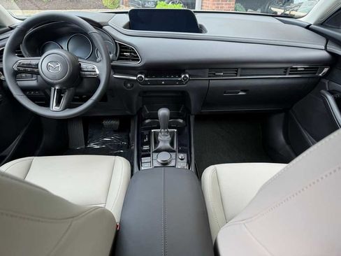 New 2025 MAZDA CX-30 AWD 2.5 S w/ Preferred Package image 19