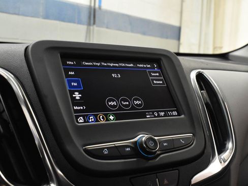 Used 2022 Chevrolet Equinox LT AWD/4WD image 14