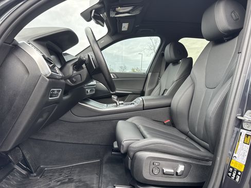 Used 2019 BMW X5 xDrive40i w/ Convenience Package image 16