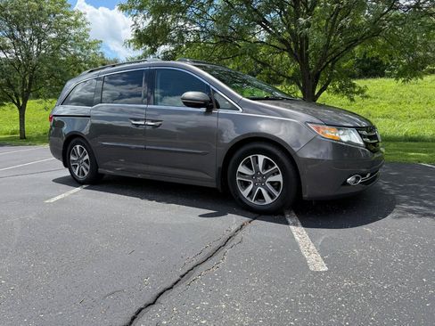Used 2014 Honda Odyssey Touring Elite image 1